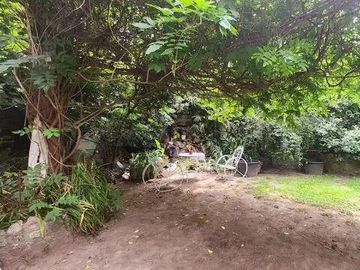 Casa chalet seis ambientes jardin a la venta en Wilde apto acepta permutas