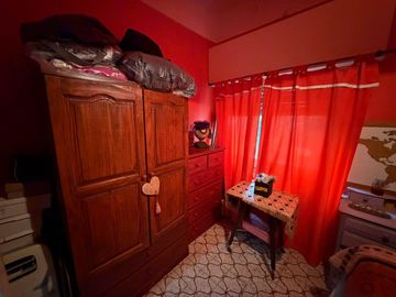 Casa cuatro ambientes en venta wilde chalet cochera