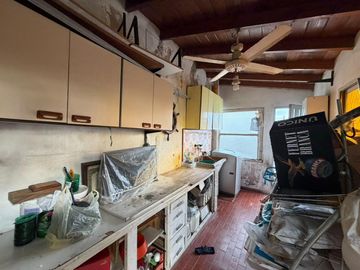 Casa cuatro ambientes en venta wilde chalet cochera