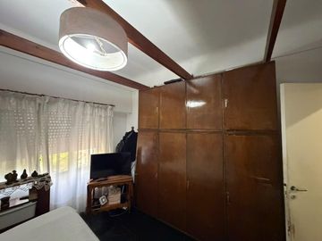 Casa cuatro ambientes en venta wilde chalet cochera