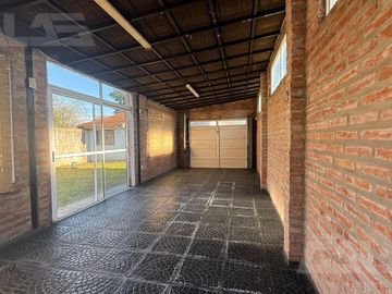 CASA | 4 AMBIENTES | PISCINA | TODO EN PLANTA BAJA | COCHERA DOBLE | ITUZAINGÓ NORTE