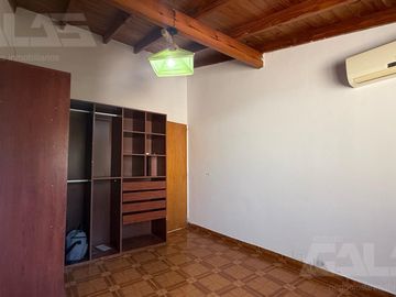 CASA | 4 AMBIENTES | PISCINA | TODO EN PLANTA BAJA | COCHERA DOBLE | ITUZAINGÓ NORTE