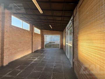 CASA | 4 AMBIENTES | PISCINA | TODO EN PLANTA BAJA | COCHERA DOBLE | ITUZAINGÓ NORTE