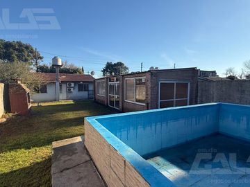 CASA | 4 AMBIENTES | PISCINA | TODO EN PLANTA BAJA | COCHERA DOBLE | ITUZAINGÓ NORTE