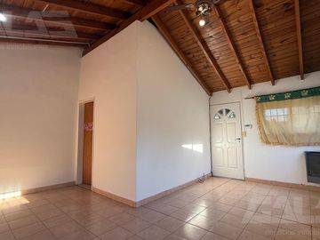 CASA | 4 AMBIENTES | PISCINA | TODO EN PLANTA BAJA | COCHERA DOBLE | ITUZAINGÓ NORTE