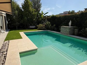 Casa en venta en Barrio Altos del Sol Ituzaingo