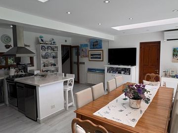 Casa en venta en Barrio Altos del Sol Ituzaingo