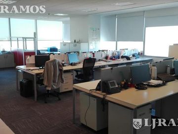 PISO AAA  - OFICINA