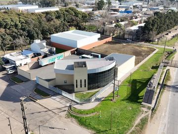 Depósito de 625 m2 en Alquiler en C. Luraschi y Ruta 6, Campana