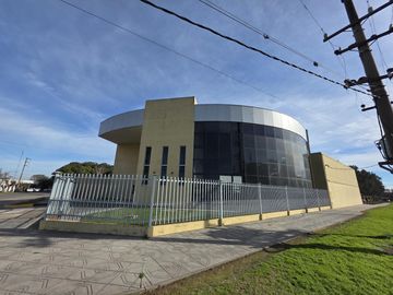 Depósito de 625 m2 en Alquiler en C. Luraschi y Ruta 6, Campana