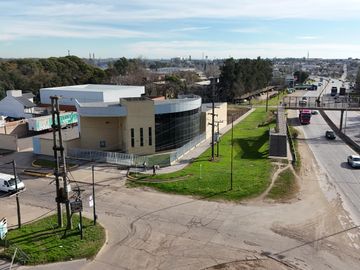 Depósito de 625 m2 en Alquiler en C. Luraschi y Ruta 6, Campana
