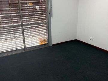 Alquiler de Oficina en Ramos Mejia  Céntrica