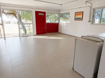 Casa + Galpon Tanti