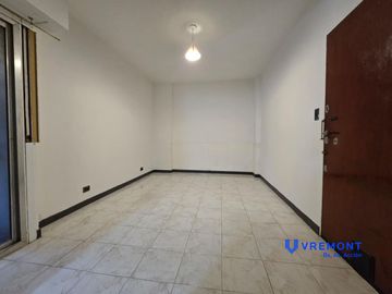 Sarmiento al 2200 - Depto en  alquiler, 1ambiente, Barrio de Balvanera - Cocina Independiente-