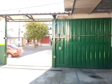 Cochera en  zona San Juan