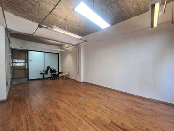 Renta de Oficina Roma | 42 m2 | Acondicionada