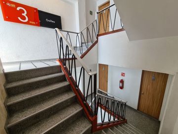 Renta de Oficina Roma | 42 m2 | Acondicionada