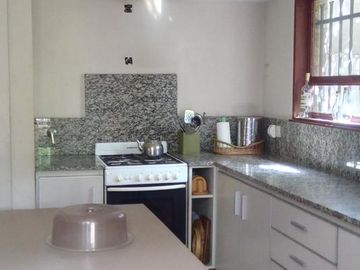 Casa 4 ambientes en venta en Ituzaingo