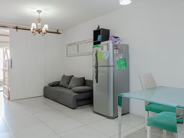 VENTA DEPARTAMENTO DE 1 AMBIENTE CON BAULERA  Y COCHERA OPCIONAL  EN CONSTITUCION/ MONSERRAT