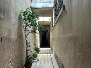 Venta Departamento 3 ambientes con patio en Constitución