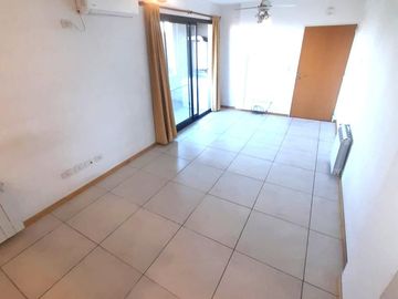 Departamento 3 ambientes con balcon y cochera - Florida Oeste