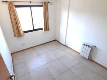 Departamento 3 ambientes con balcon y cochera - Florida Oeste