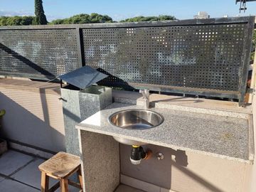 Departamento 3 ambientes con balcon y cochera - Florida Oeste