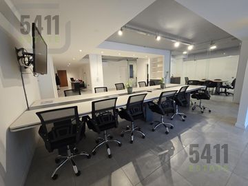 Venta Oficina 5 ambientes al frente con Balcon en San Telmo.