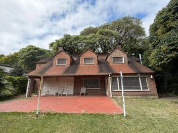 Excelente Casa en venta en Martínez, Libertador al río, San Isidro