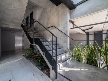 Venta Nuñez 3 amb con terraza privada y parrilla - cochera cubierta fija 5 años antiguedad