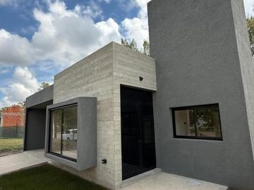 Casa en Venta en Tejas 4, 3 dormitorios, A Estrenar.