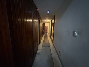 VENTA Departamento 1 dormitorio con patio. Centro, Rosario