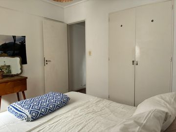 Artigas 300 Departamento de 3 amb en Flores VENTA