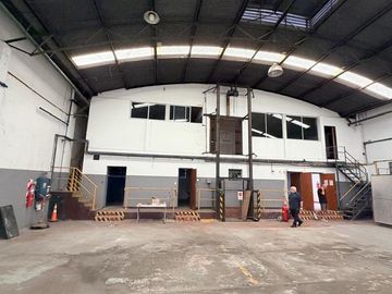 Nave Industrial en Loma Hermosa