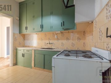 Venta Departamento 3 ambientes contrafrente con Balcon cerrado en Palermo