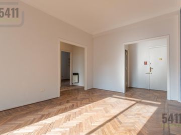 Venta Departamento 3 ambientes contrafrente con Balcon cerrado en Palermo