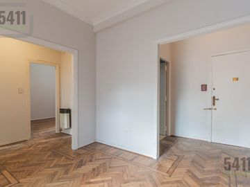 Venta Departamento 3 ambientes contrafrente con Balcon cerrado en Palermo