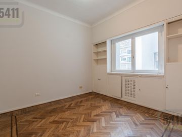 Venta Departamento 3 ambientes contrafrente con Balcon cerrado en Palermo