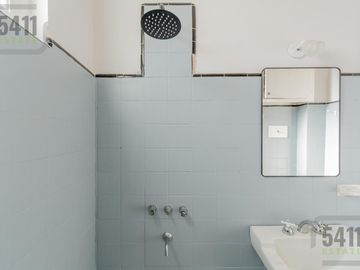 Venta Departamento 3 ambientes contrafrente con Balcon cerrado en Palermo