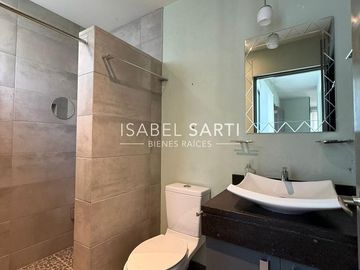 Casa en  RENTA EN LOMAS DE SANTA FE JURIQUILLA