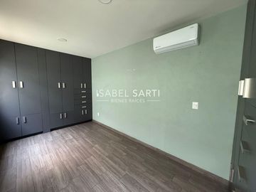 Casa en  RENTA EN LOMAS DE SANTA FE JURIQUILLA