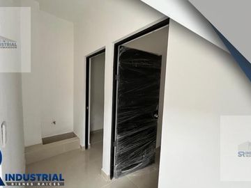 BODEGA INDUSTRIAL EN RENTA EN SANTA CATARINA