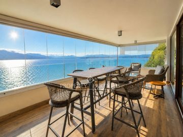 Exclusivo departamento de lujo en primera línea del Lago Villarrica