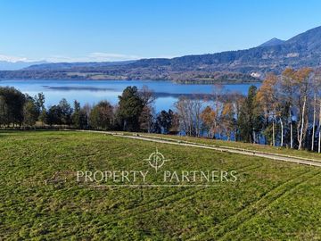 Exclusivo proyecto de solo 10 sitios con orilla de lago en Panguipulli