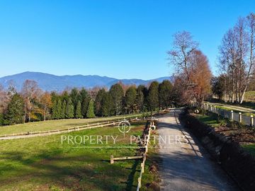 Exclusivo proyecto de solo 10 sitios con orilla de lago en Panguipulli