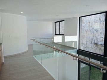 Residencia Nueva cerca de Paseos del Bosque, Naucalpan Edo. De México