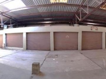 Venta de Local Plaza Comercial en Cuesta Bonita