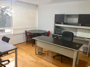 Casa en Renta- Hacienda de las Palmas, Interlomas | Amueblada