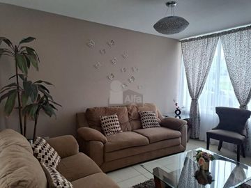 Casa amueblada en renta en Querétaro. Fraccionamiento El Mirador.