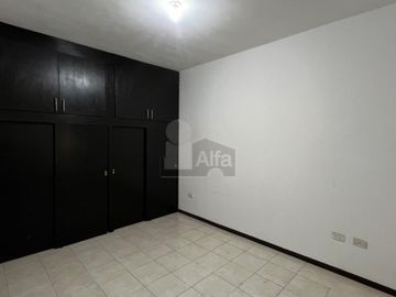 Casa sola en renta en Real de Cumbres, Monterrey, Nuevo León